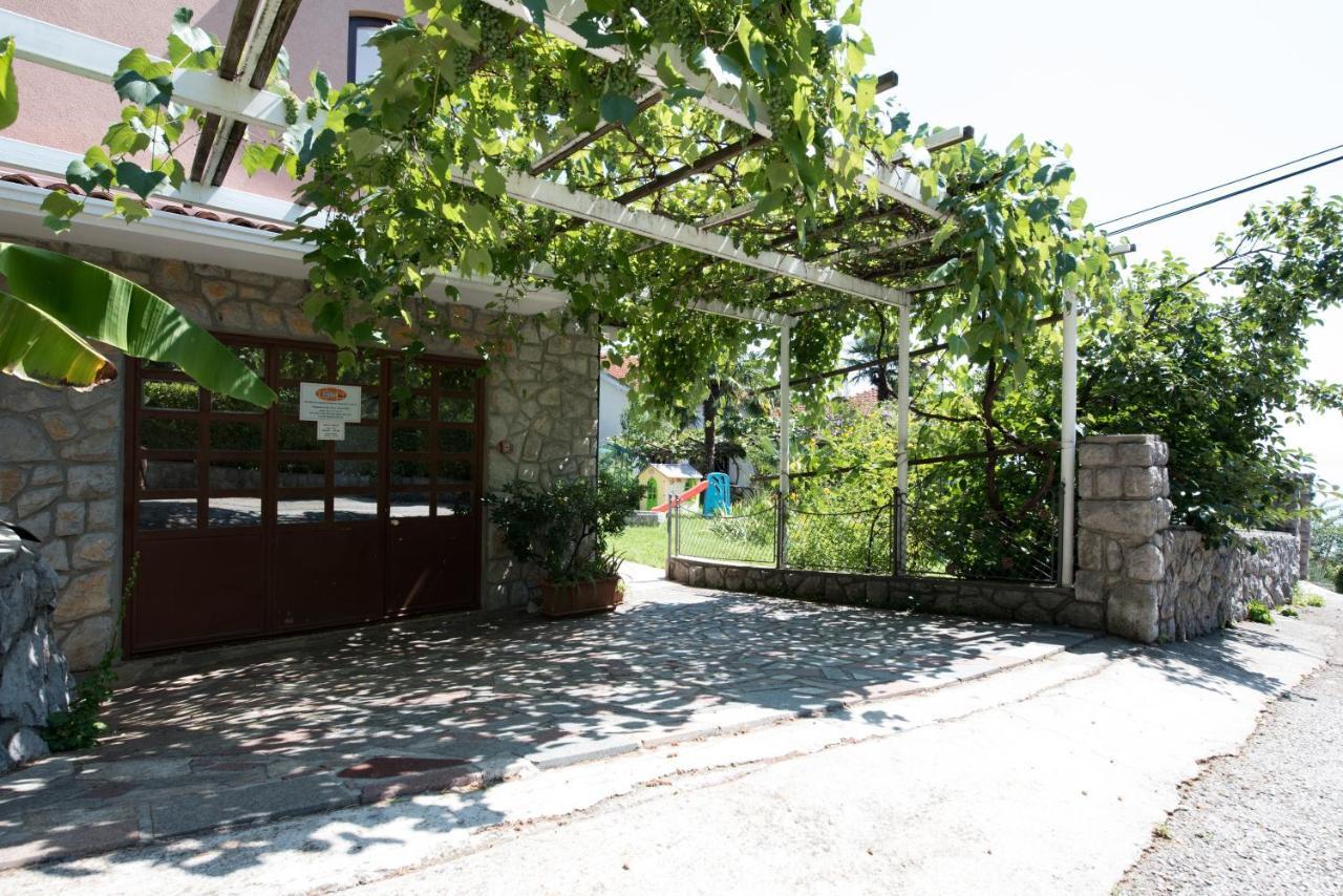 Apartments With A Parking Space Icici, Opatija - 14155 Kültér fotó